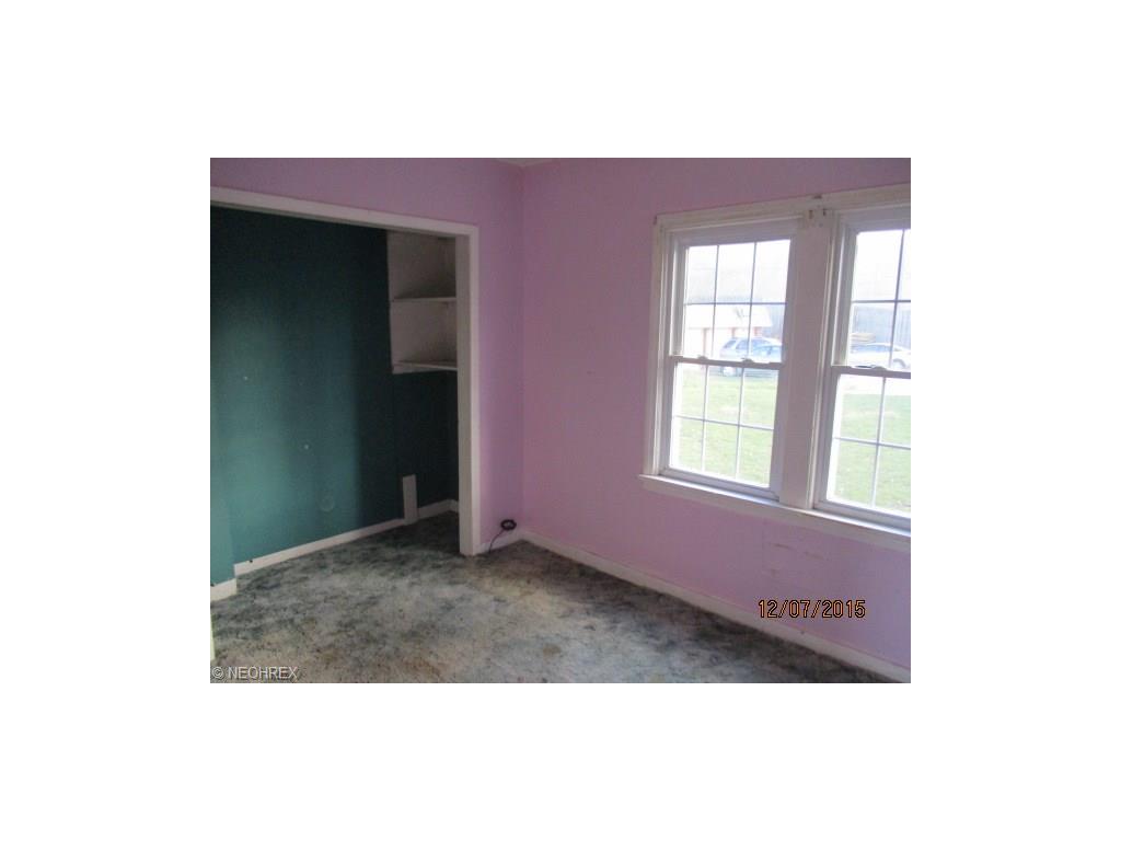 135 Gulf Rd, Elyria, OH 44035 photo 11