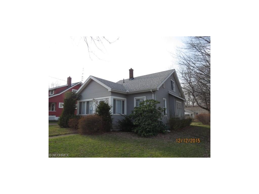 267 Fifield Ave, Conneaut, OH 44030 photo 4