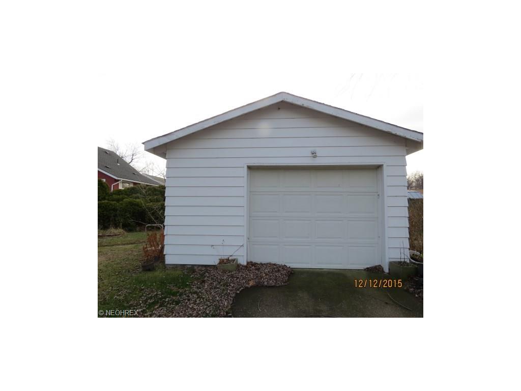 267 Fifield Ave, Conneaut, OH 44030 photo 3