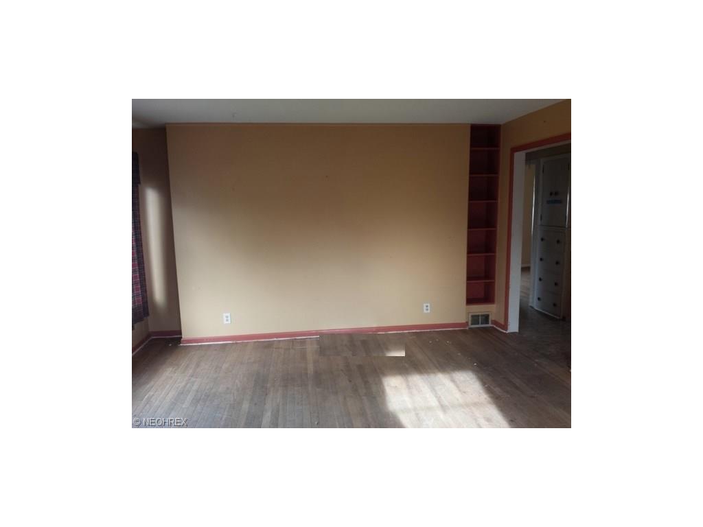 967 Reeve Rd, Elyria, OH 44035 photo 4