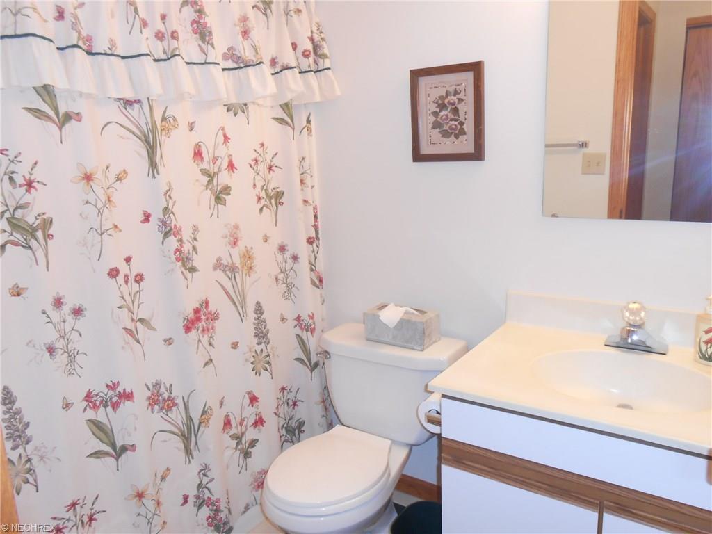 6891 Summit Dr, Canfield, OH 44406 photo 18