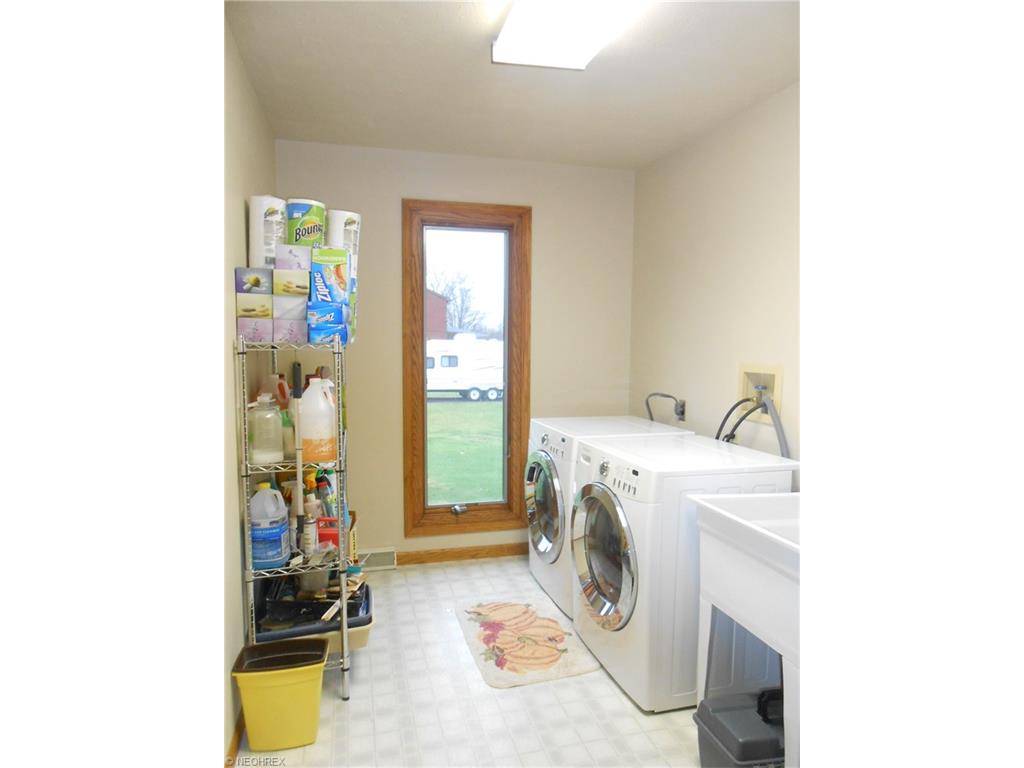 6891 Summit Dr, Canfield, OH 44406 photo 12