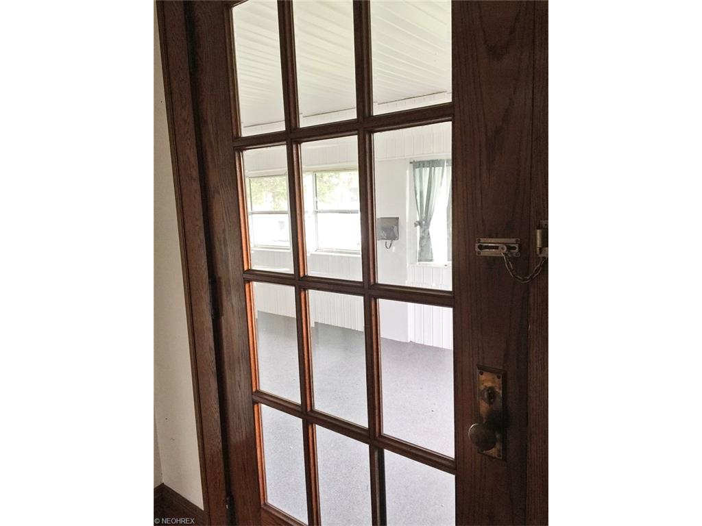 1072 N Howard St, Akron, OH 44310 photo 8