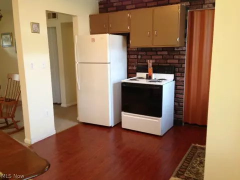 2818 Russell Rd, Ashtabula, OH 44004 photo 3