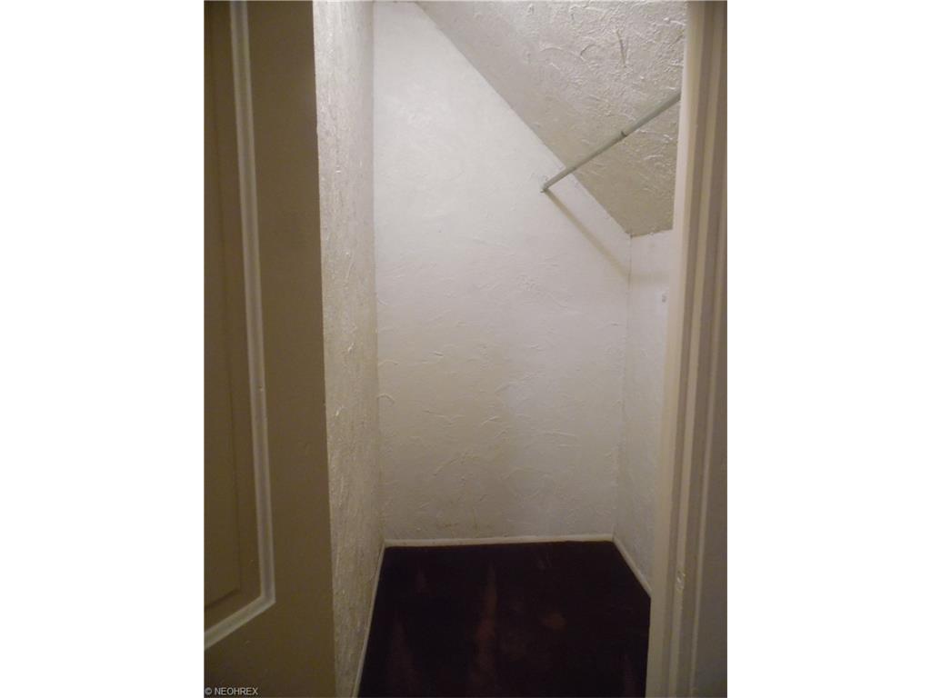 334 Winckles, Elyria, OH 44035 photo 13