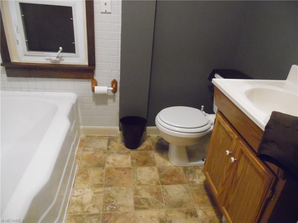 334 Winckles, Elyria, OH 44035 photo 6