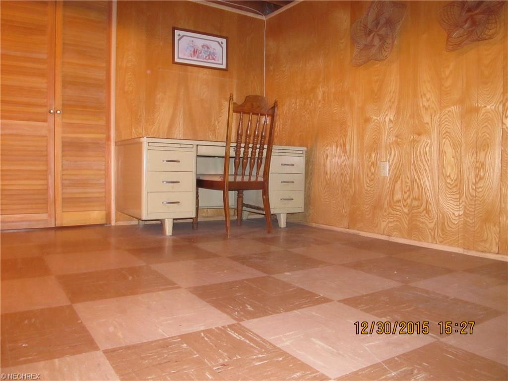 7621 Roeper Rd, Parma, OH 44134 photo 13