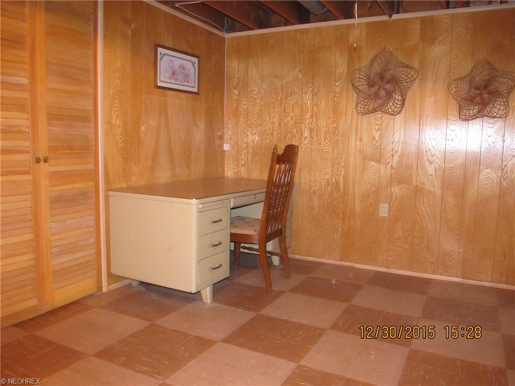 7621 Roeper Rd, Parma, OH 44134 photo 14