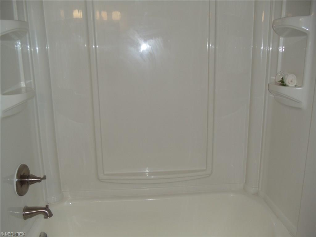 4805 Eldo St, Willoughby, OH 44094 photo 17