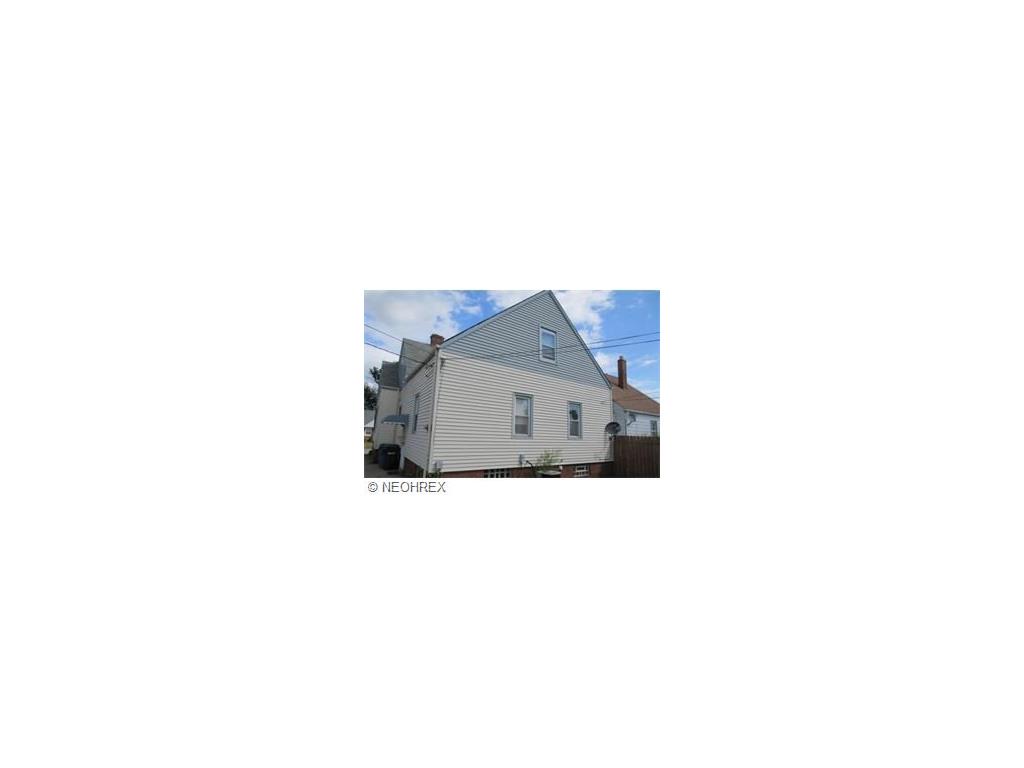 6611 Ridgewood Ave, Parma, OH 44129 photo 2