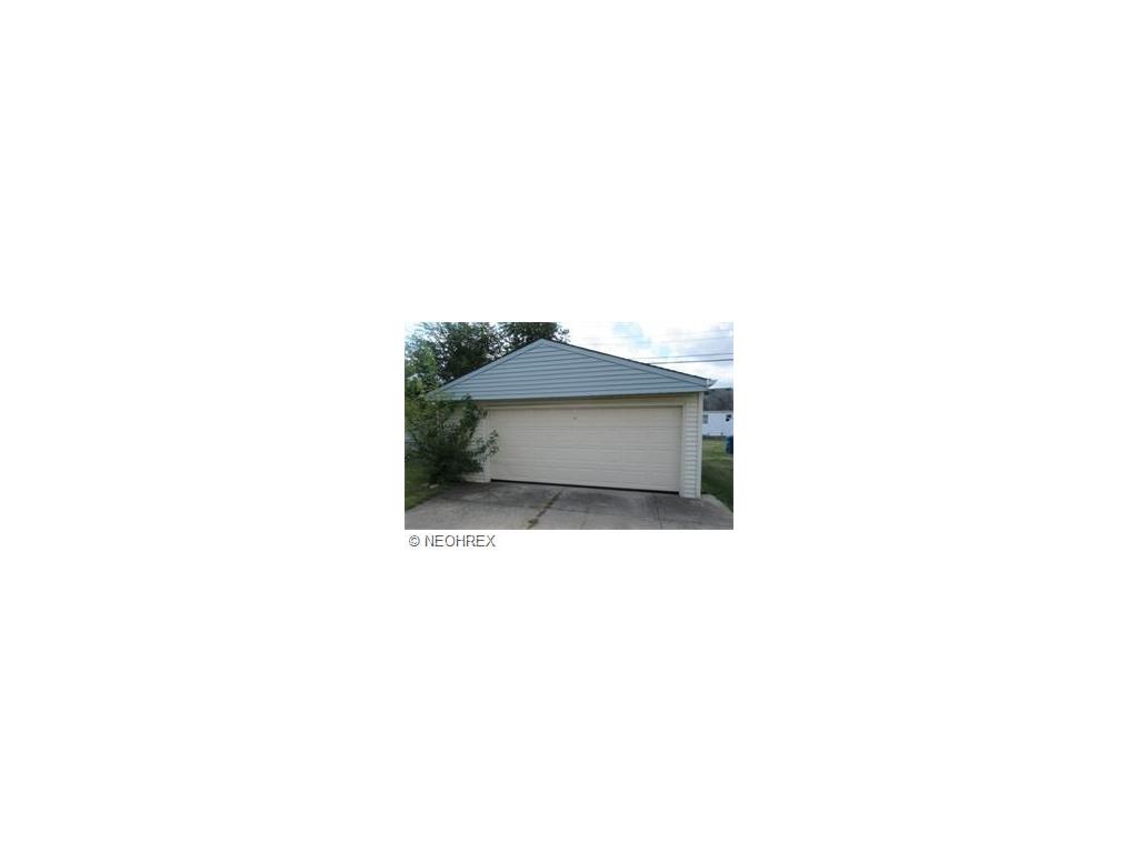 6611 Ridgewood Ave, Parma, OH 44129 photo 3