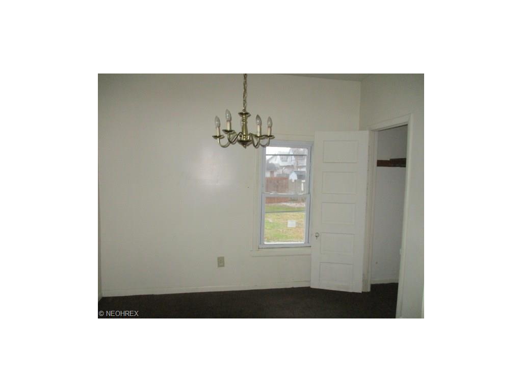 2918 Elyria Ave, Lorain, OH 44055 photo 7