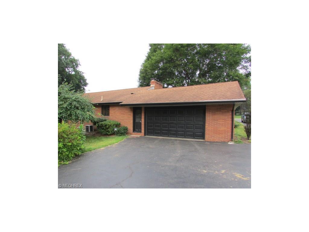 6312 Melody Rd NE, Canton, OH 44721 photo 2