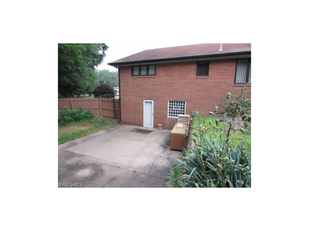 6312 Melody Rd NE, Canton, OH 44721 photo 9