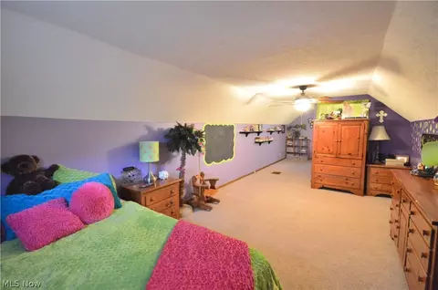 618 Como St, Struthers, OH 44471 photo 13