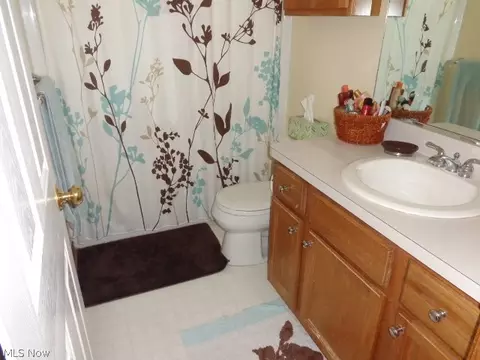 7525 Dover Ln, Parma, OH 44130 photo 19