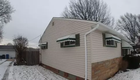 10480 Gabriella Dr, Parma, OH 44130 photo 10