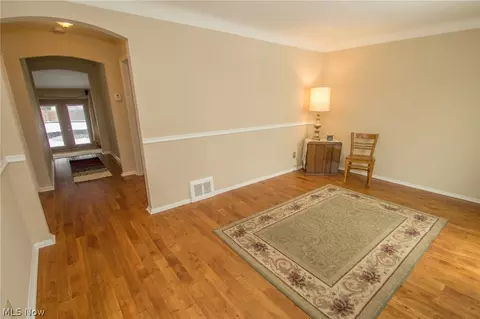3024 Maplecrest Ave, Parma, OH 44134 photo 5