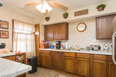 2325 E 42nd St, Lorain, OH 44055 photo 12