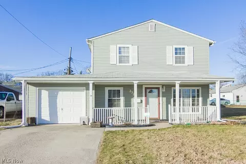 2325 E 42nd St, Lorain, OH 44055 photo 1