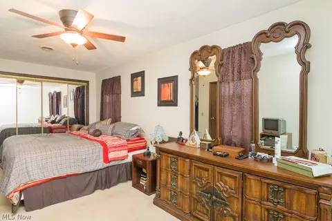 2325 E 42nd St, Lorain, OH 44055 photo 20