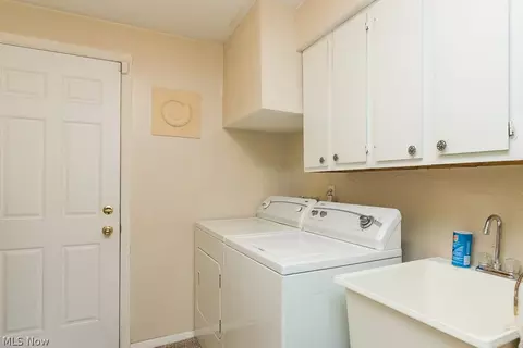 2325 E 42nd St, Lorain, OH 44055 photo 13