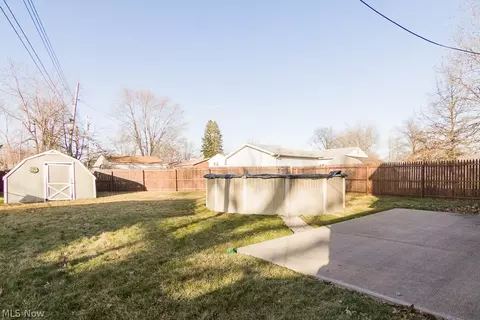 2325 E 42nd St, Lorain, OH 44055 photo 30