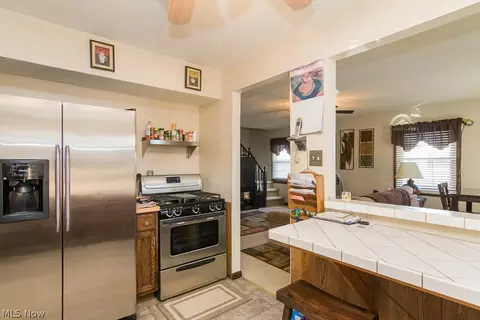2325 E 42nd St, Lorain, OH 44055 photo 10