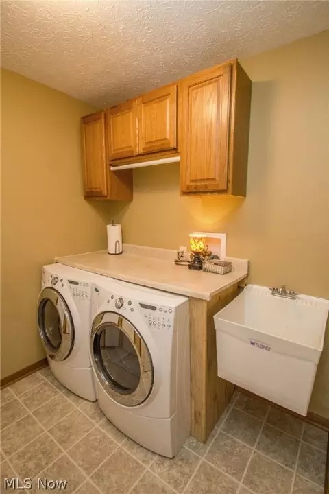 233 Kansas Ave, Elyria, OH 44035 photo 7