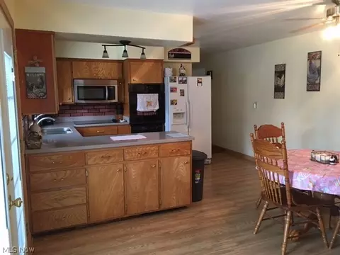 1020 E 3rd St, Dover, OH 44622 photo 7