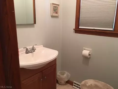 1020 E 3rd St, Dover, OH 44622 photo 15