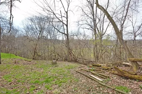 180 Crestview Dr, Elyria, OH 44035 photo 35