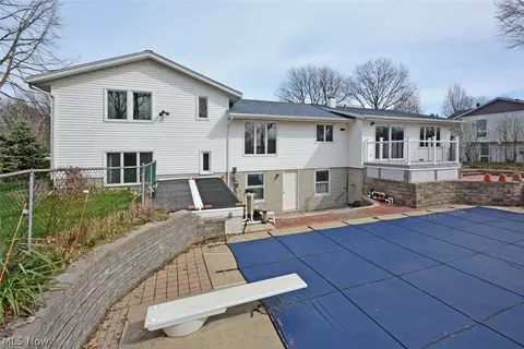 180 Crestview Dr, Elyria, OH 44035 photo 28