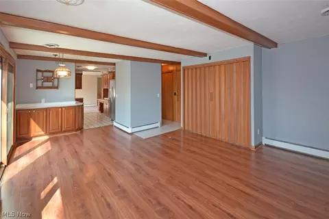180 Crestview Dr, Elyria, OH 44035 photo 17