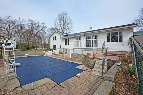 180 Crestview Dr, Elyria, OH 44035 photo 27