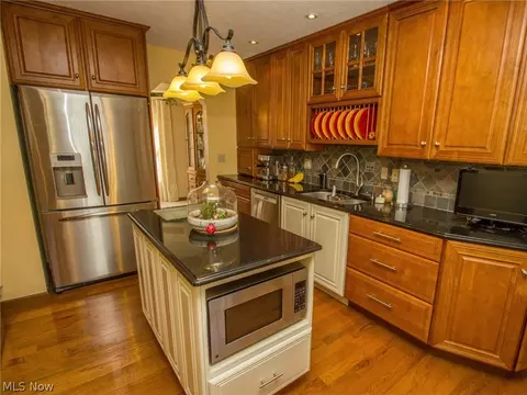 507 Sandpiper Ave, Elyria, OH 44035 photo 9