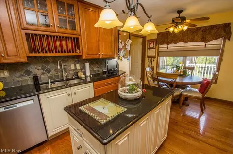 507 Sandpiper Ave, Elyria, OH 44035 photo 8