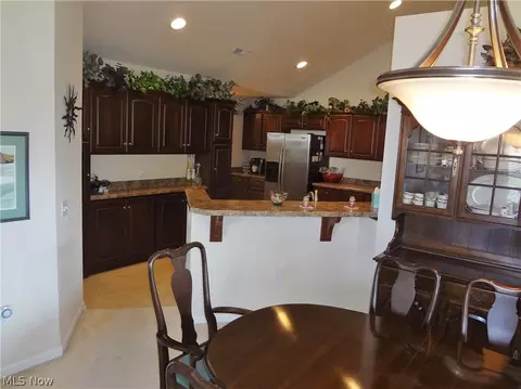 2906 Windsor Bridge Cir, Huron, OH 44839 photo 8