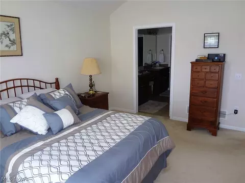 2906 Windsor Bridge Cir, Huron, OH 44839 photo 16