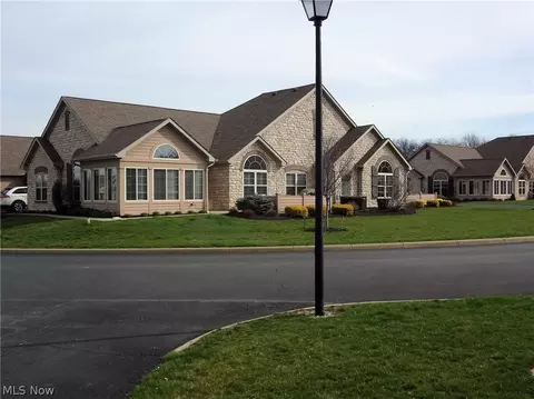 2906 Windsor Bridge Cir, Huron, OH 44839 photo 2