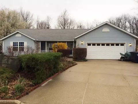 1676 Creighton Ave, Akron, OH 44310 photo 1
