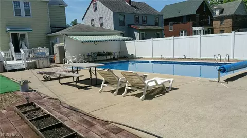1961 E 32nd St, Lorain, OH 44055 photo 3