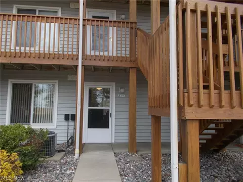 6035 Lake Rd W #516, Ashtabula, OH 44004 photo 1