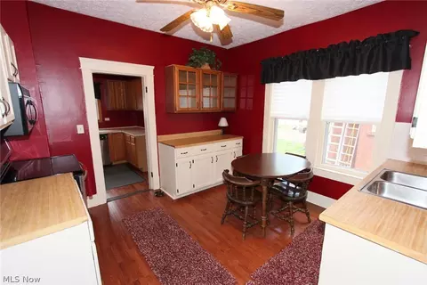 2031 E 29th St, Lorain, OH 44055 photo 5