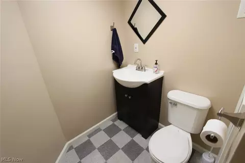 2031 E 29th St, Lorain, OH 44055 photo 12