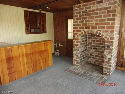 3912 Rolling Ridge Rd NE, Canton, OH 44721 photo 2