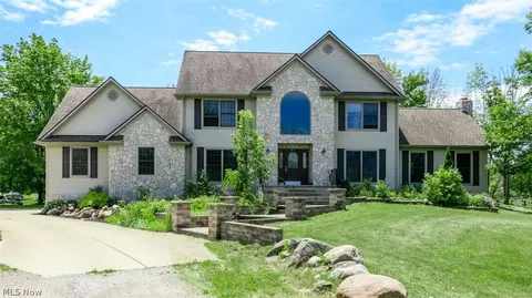 13155 Radcliffe Rd, Chardon, OH 44024 photo 17