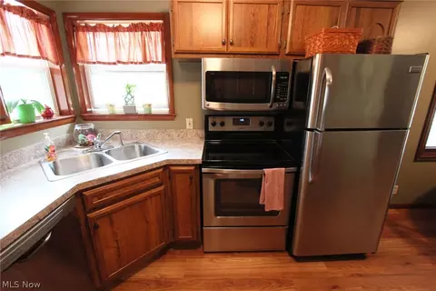 2695 Jaycox Rd, Avon, OH 44011 photo 5
