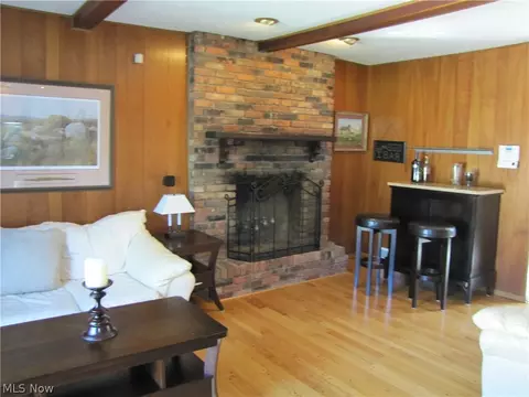 344 E 276th St, Euclid, OH 44132 photo 12