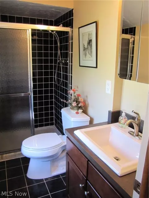 344 E 276th St, Euclid, OH 44132 photo 16